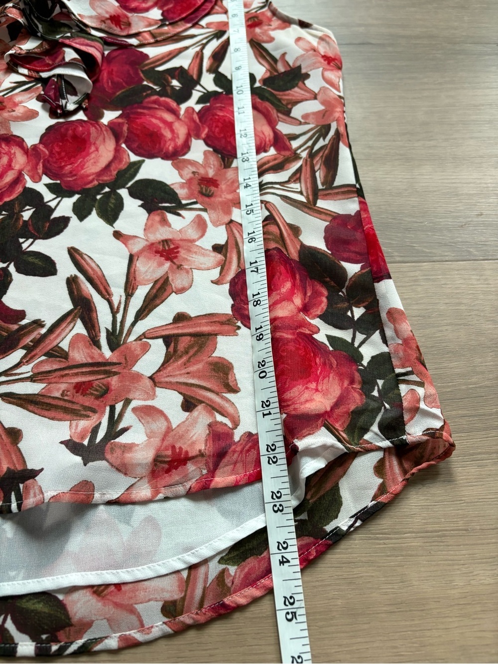 Karl Lagerfeld Floral Ruffle Top in red and pink- size S - Picture 6 of 6